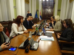 26. октобар 2016. Представници посланичких група које чине владајућу коалицију одржали састанак са известиоцима Парламентарне скупштине Савета Европе